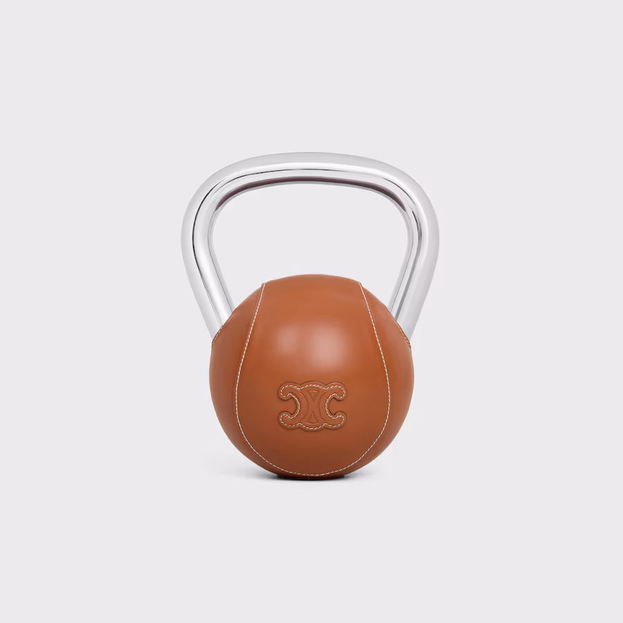 셀린느 트리옹프 로고가 새겨진 카프스킨 케틀벨 4KG